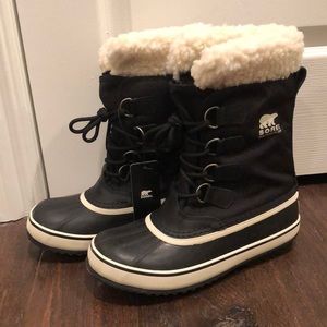 Sorel Winter Carnival Snow Boots